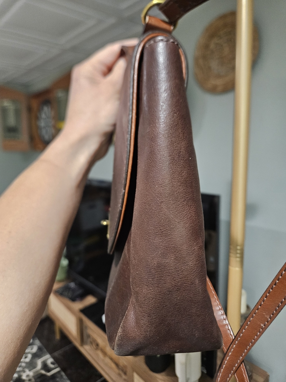 Vintage Fossil Turn Lock Brown Leather Crossbody Satchel Bag—Excellent Condition - Picture 15 of 16